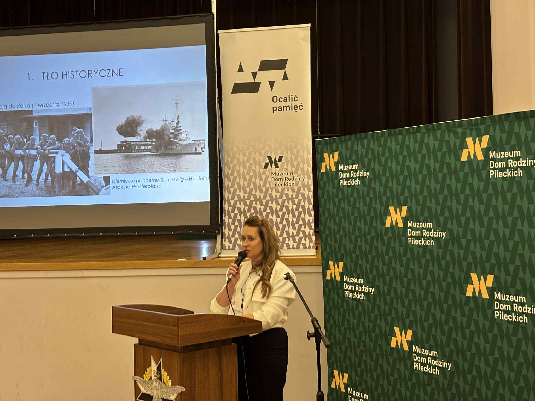 Konferencja „Ziemia Ostrowska wobec dwóch totalitaryzmów”